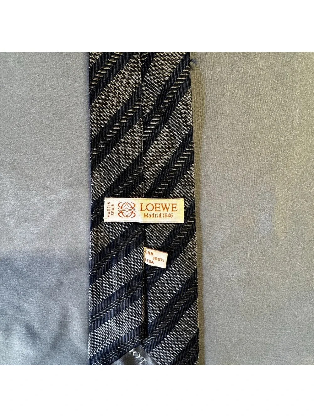 LOEWE Madrid 1846 Mens Silk Tie Made in Spain Navy Blue Grey Striped Necktie⁠